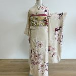 【振袖】ﾍﾞｰｼﾞｭ・牡丹