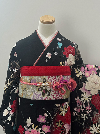 【振袖】黒・牡丹