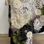 【振袖】ﾍﾞｰｼﾞｭ・花