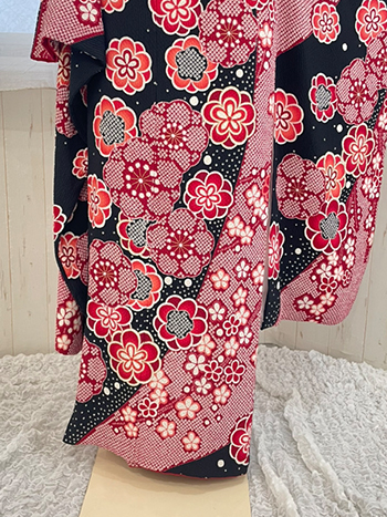 【振袖】黒・梅