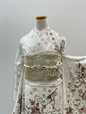 【振袖】白・牡丹