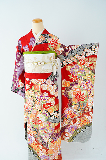 【振袖】赤・牡丹