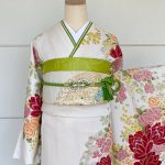 【振袖】白・牡丹