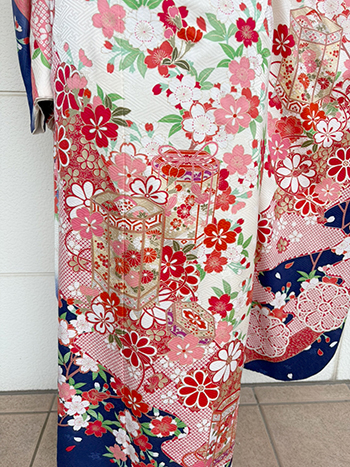 【振袖】白/赤/青・桜