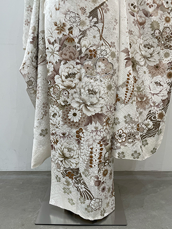 【振袖】白・牡丹