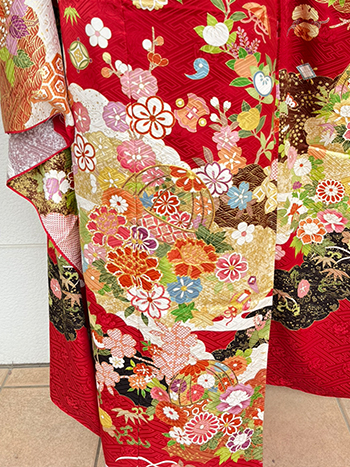 【振袖】赤・菊/鞠