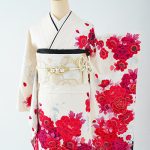 【振袖】白・牡丹