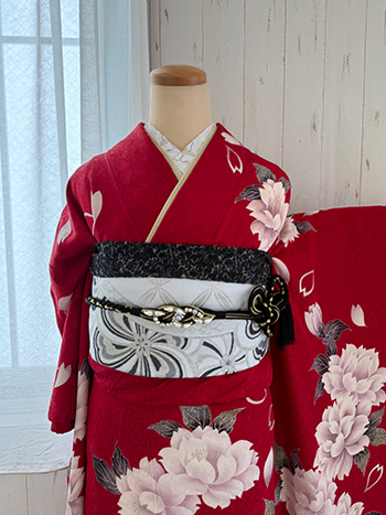 【振袖】赤・牡丹
