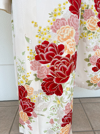 【振袖】白・牡丹