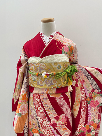 【振袖】赤・バラ