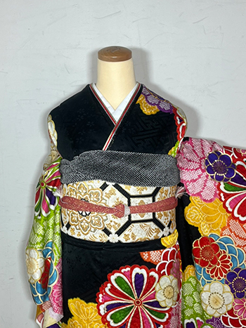 【振袖】黒・菊