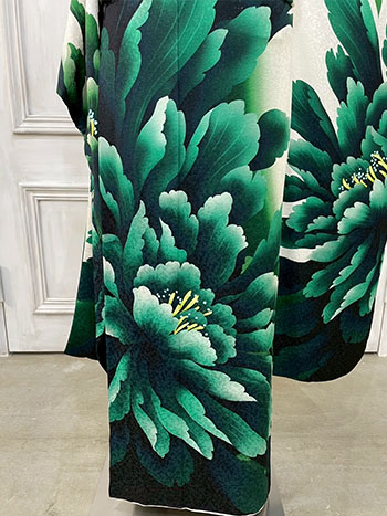 【振袖】黒/緑・牡丹