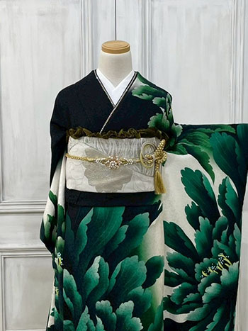 【振袖】黒/緑・牡丹