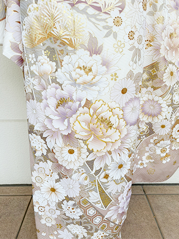 【振袖】白・牡丹