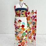 【振袖】白・牡丹