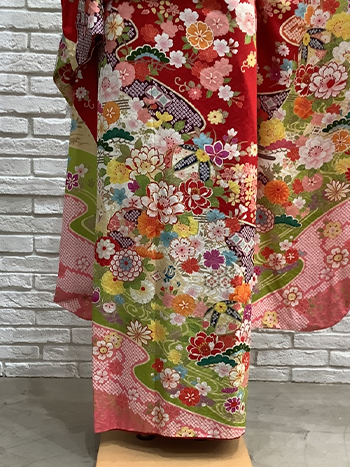 【振袖】赤・牡丹