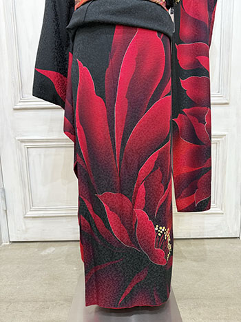 【振袖】黒/赤・牡丹