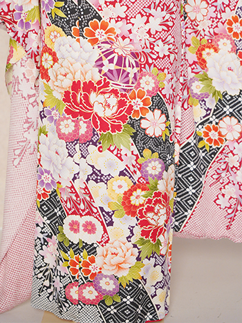 【振袖】ﾋﾟﾝｸ・牡丹