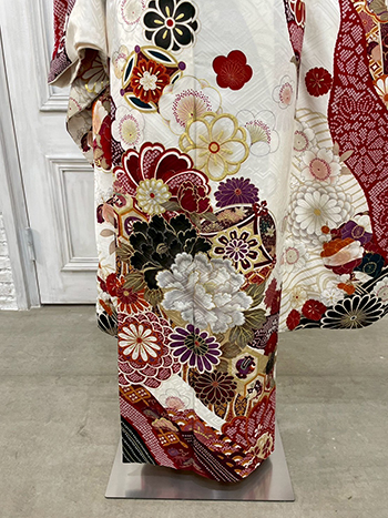 【振袖】白・牡丹/菊