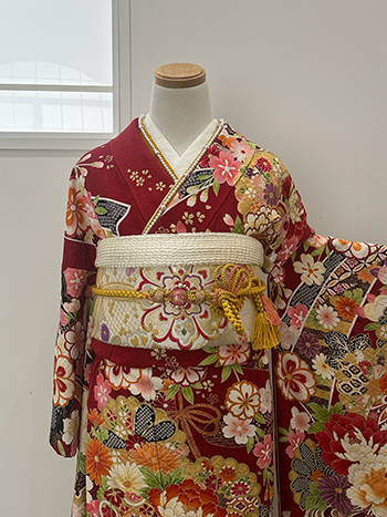 【振袖】赤・牡丹