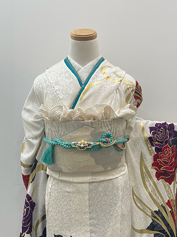 【振袖】白・バラ/蝶