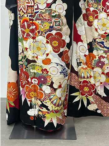 【振袖】黒・梅