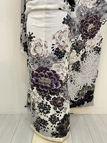 【振袖】白・牡丹