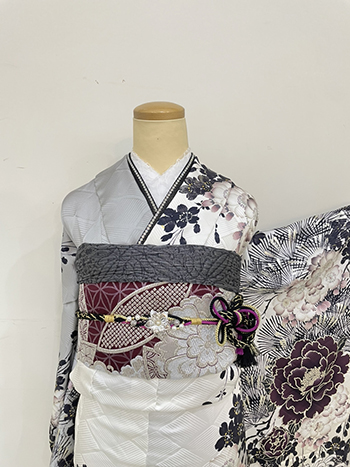 【振袖】白・牡丹