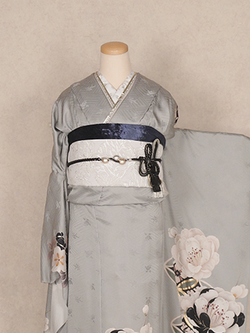 【振袖】ｸﾞﾚｰ・牡丹