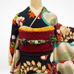 【振袖】黒・紅葉・松