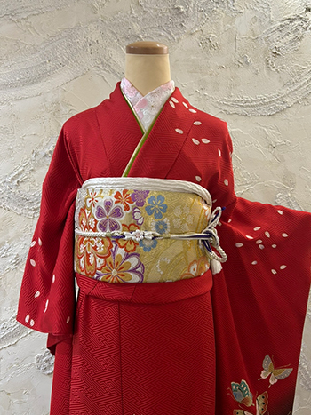 【振袖】赤・桜・金彩