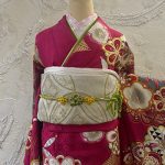【振袖】ﾋﾟﾝｸ･格子・梅