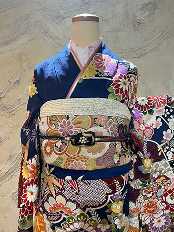 【振袖】青・牡丹・菊